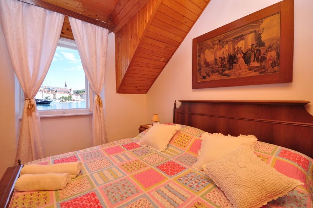 Holiday Home Gariful Milna  Chambre photo